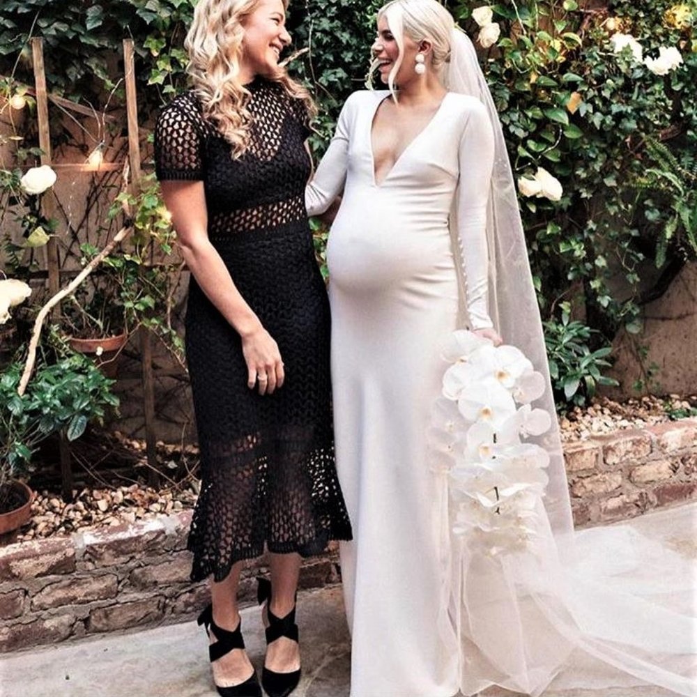 DRESSES

BLACK CROCHET LACE FISHTAIL MIDI DRESS